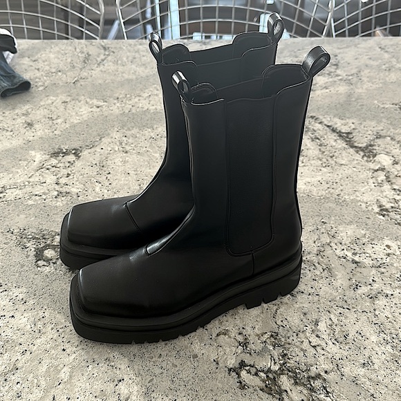 Black Platform Boots size 9 - Picture 1 of 4
